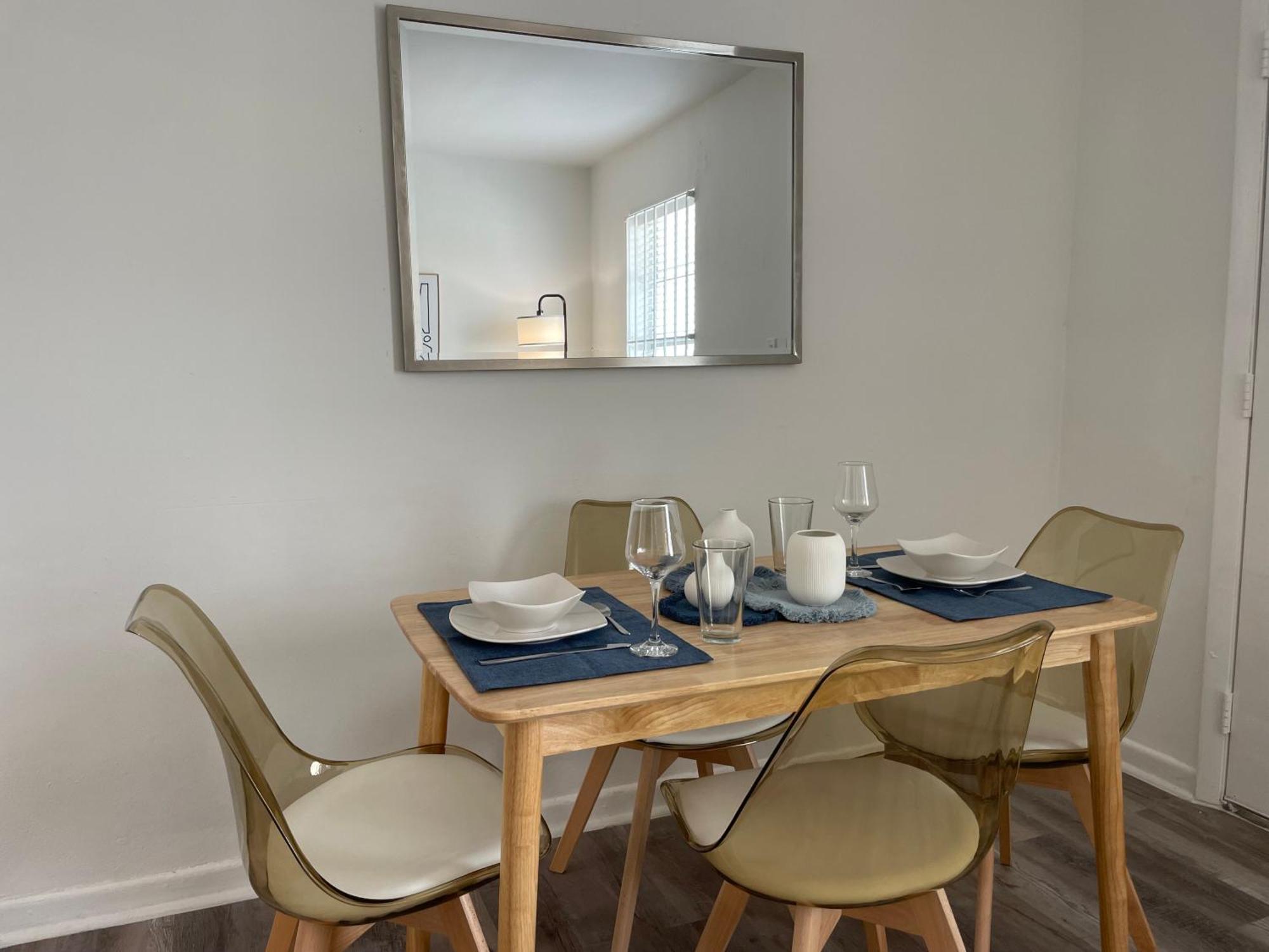 Remodeled Little Havanna Apartments Great Location Miami Exterior photo