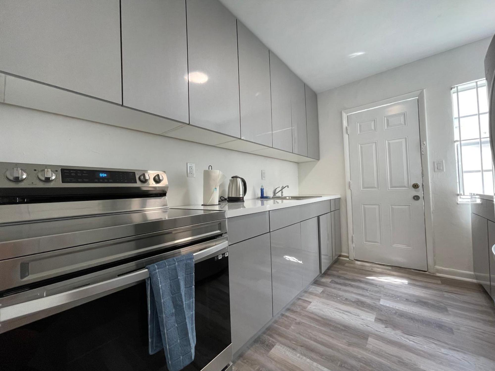 Remodeled Little Havanna Apartments Great Location Miami Exterior photo