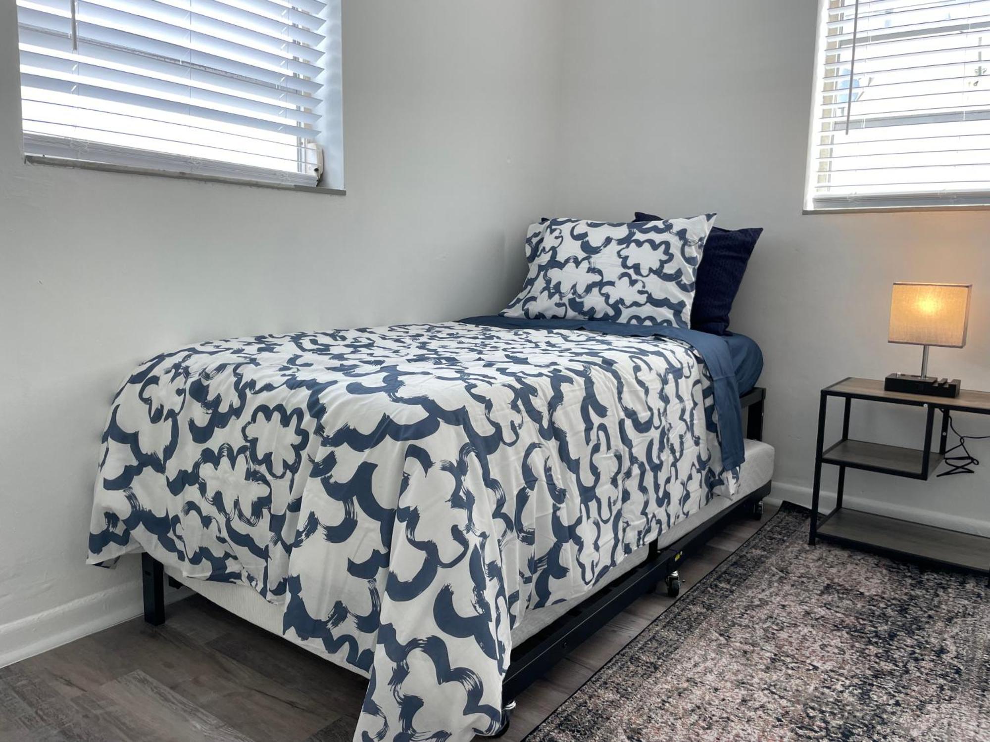 Remodeled Little Havanna Apartments Great Location Miami Exterior photo
