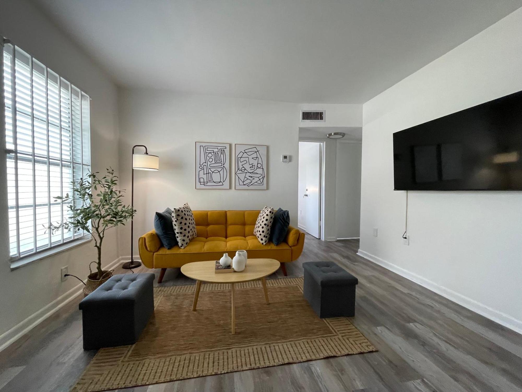 Remodeled Little Havanna Apartments Great Location Miami Exterior photo