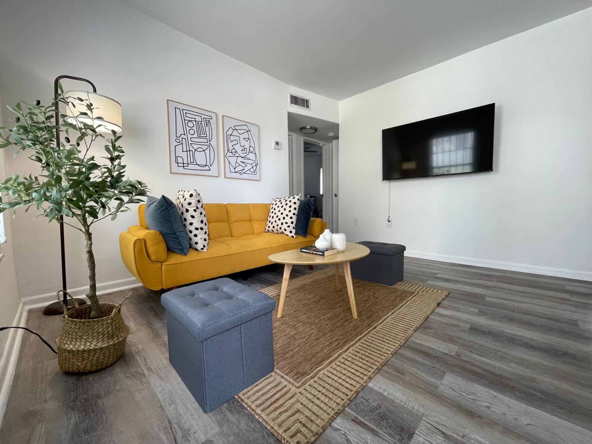 Remodeled Little Havanna Apartments Great Location Miami Exterior photo