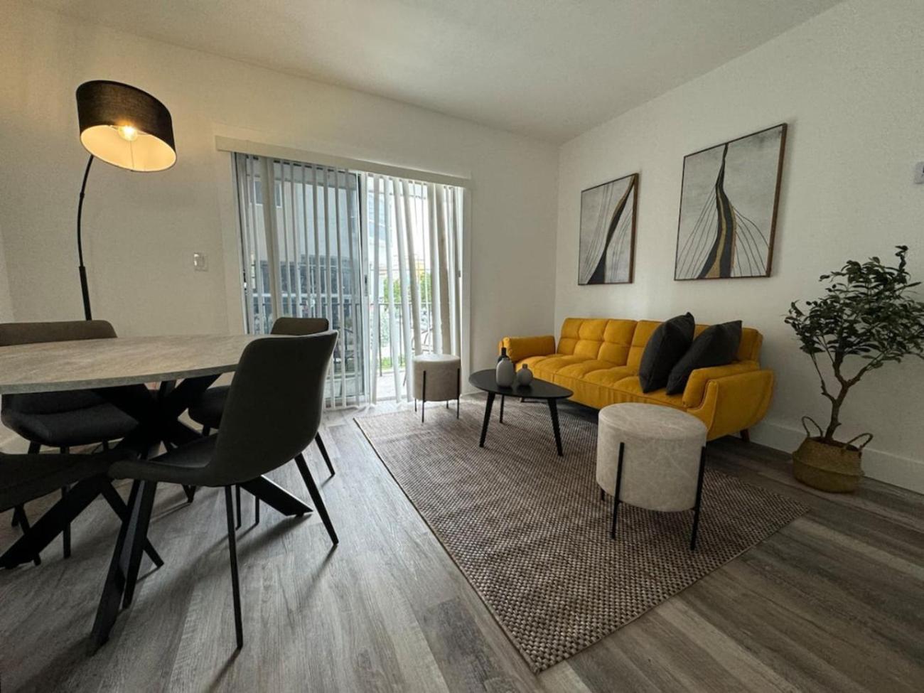 Remodeled Little Havanna Apartments Great Location Miami Exterior photo