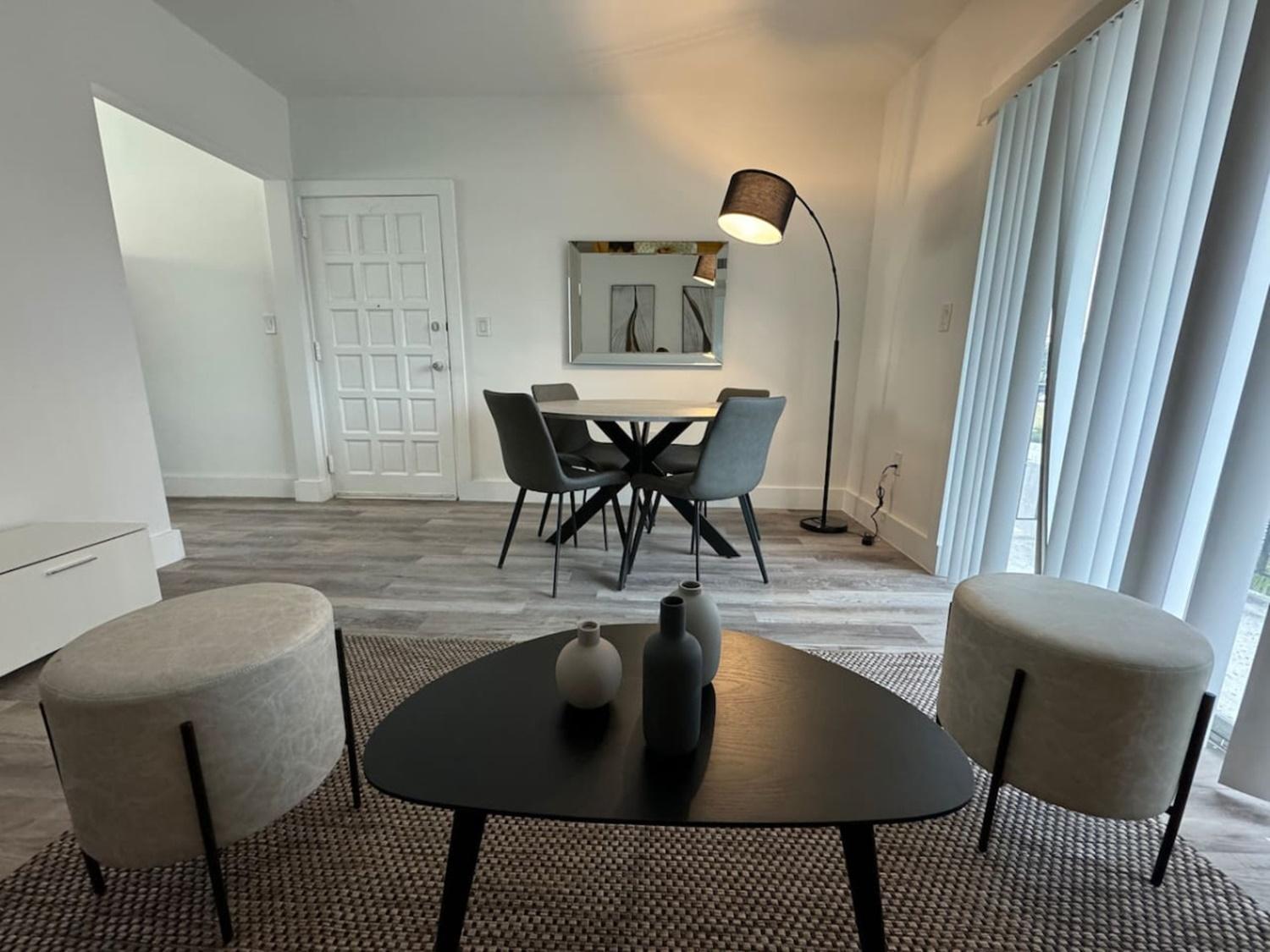 Remodeled Little Havanna Apartments Great Location Miami Exterior photo